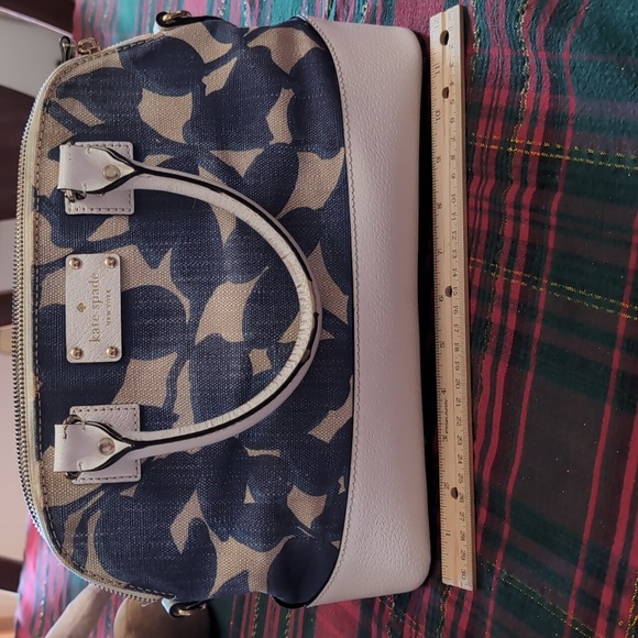 Kate Spade satchel - Picture 4 of 16